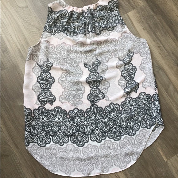 Women’s Light Pink, Gray, & Black Tank Top Size M - Picture 6 of 8